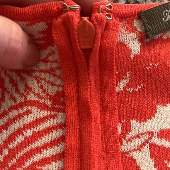 Womens Tommy Bahama maxi dress size small. It’s coral and white color. - Picture 7 of 9